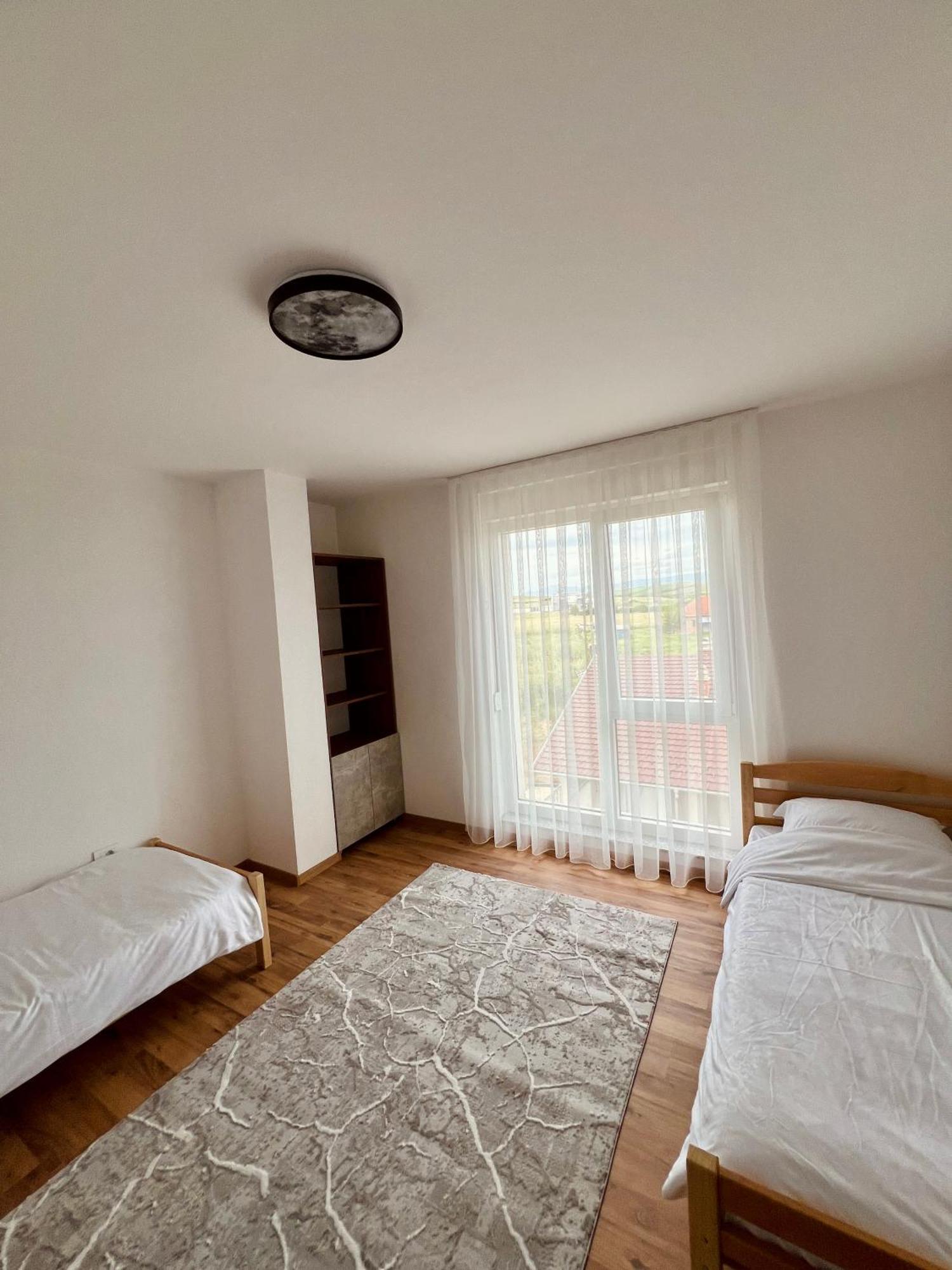Holiday Apartments Gjakova Quarto foto